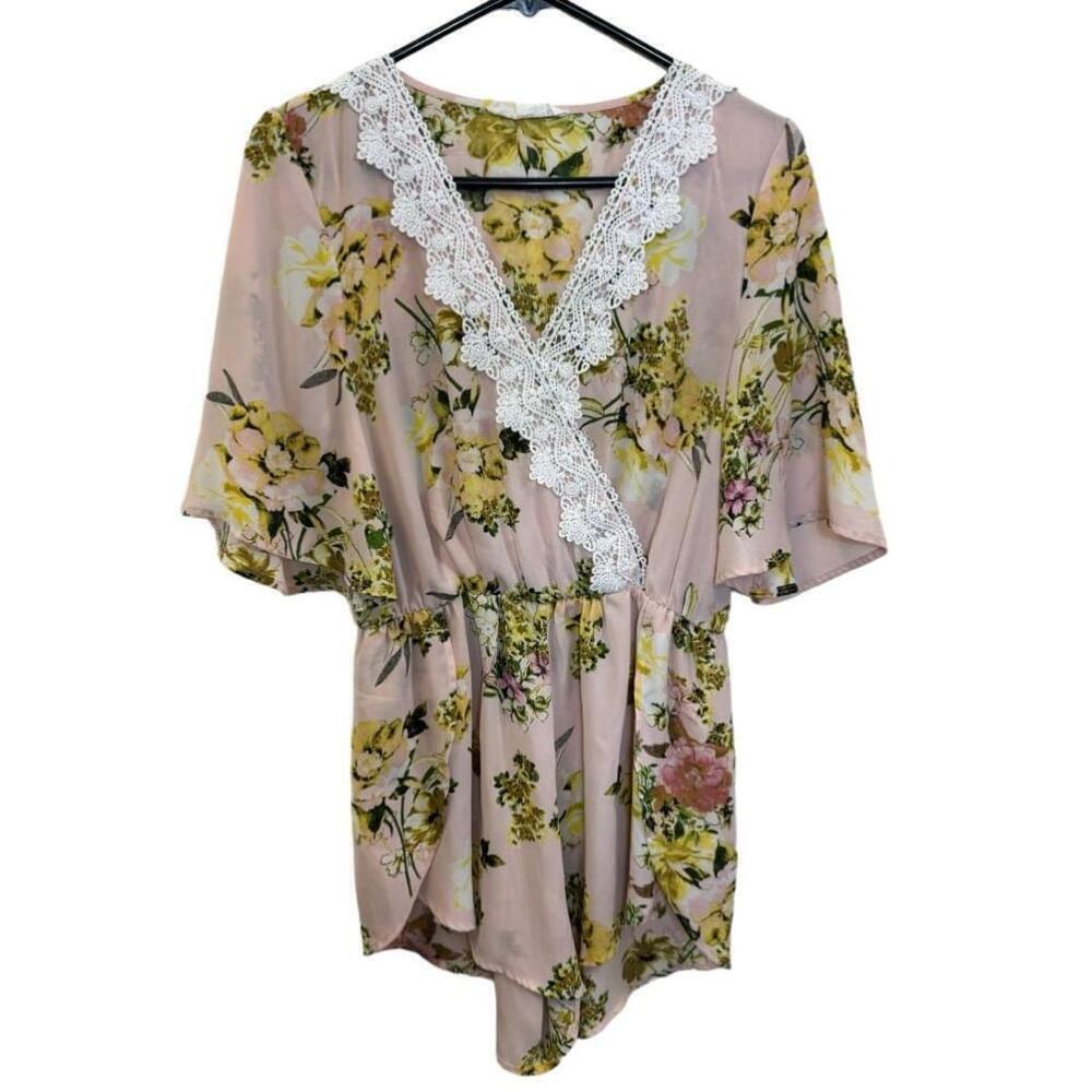 Women's Love Tree Pink Floral Romper Size L